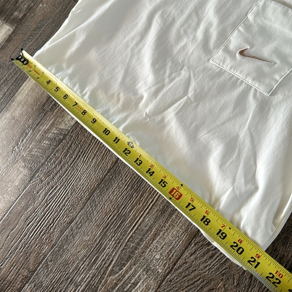 🌟Nike 🌟Beautiful Beige 🌟Workout Top, Small - Picture 11 of 11
